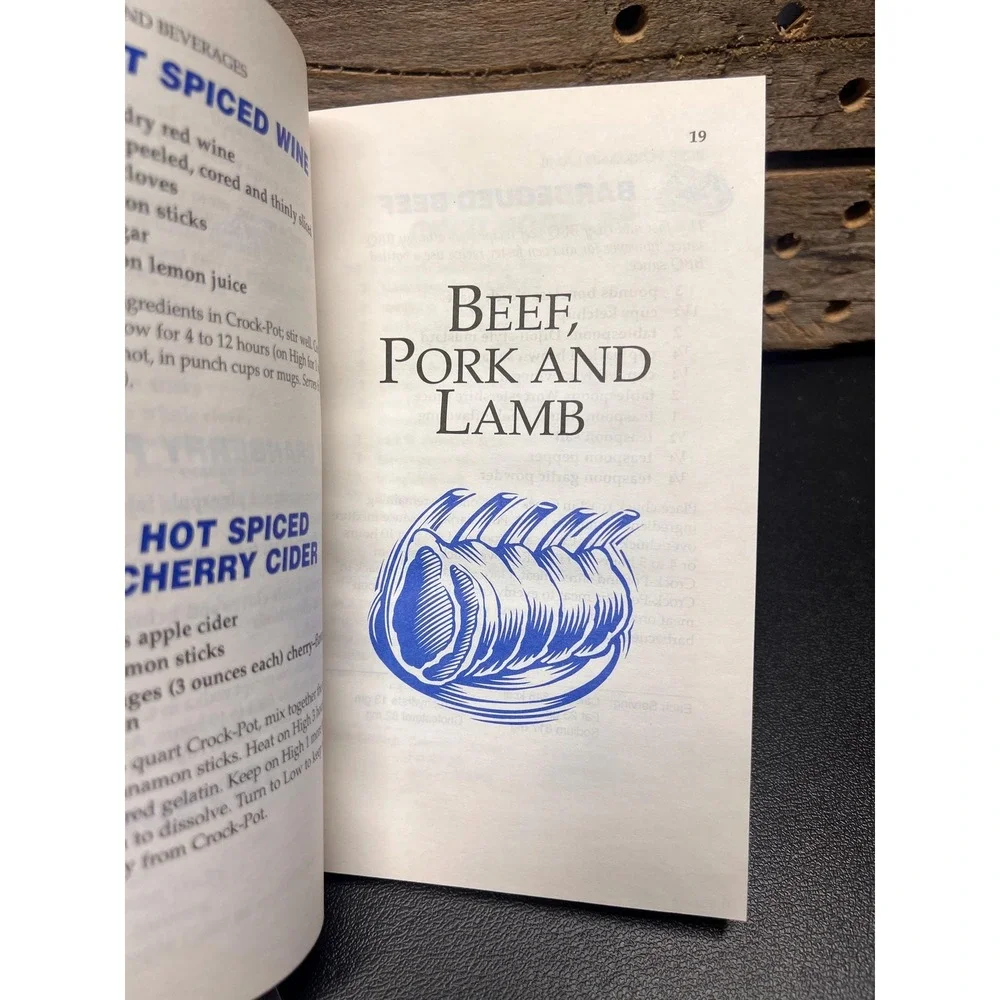 Crock Pot‎ Slow Cooker Cuisine Vintage Cookbook by Rival 1995